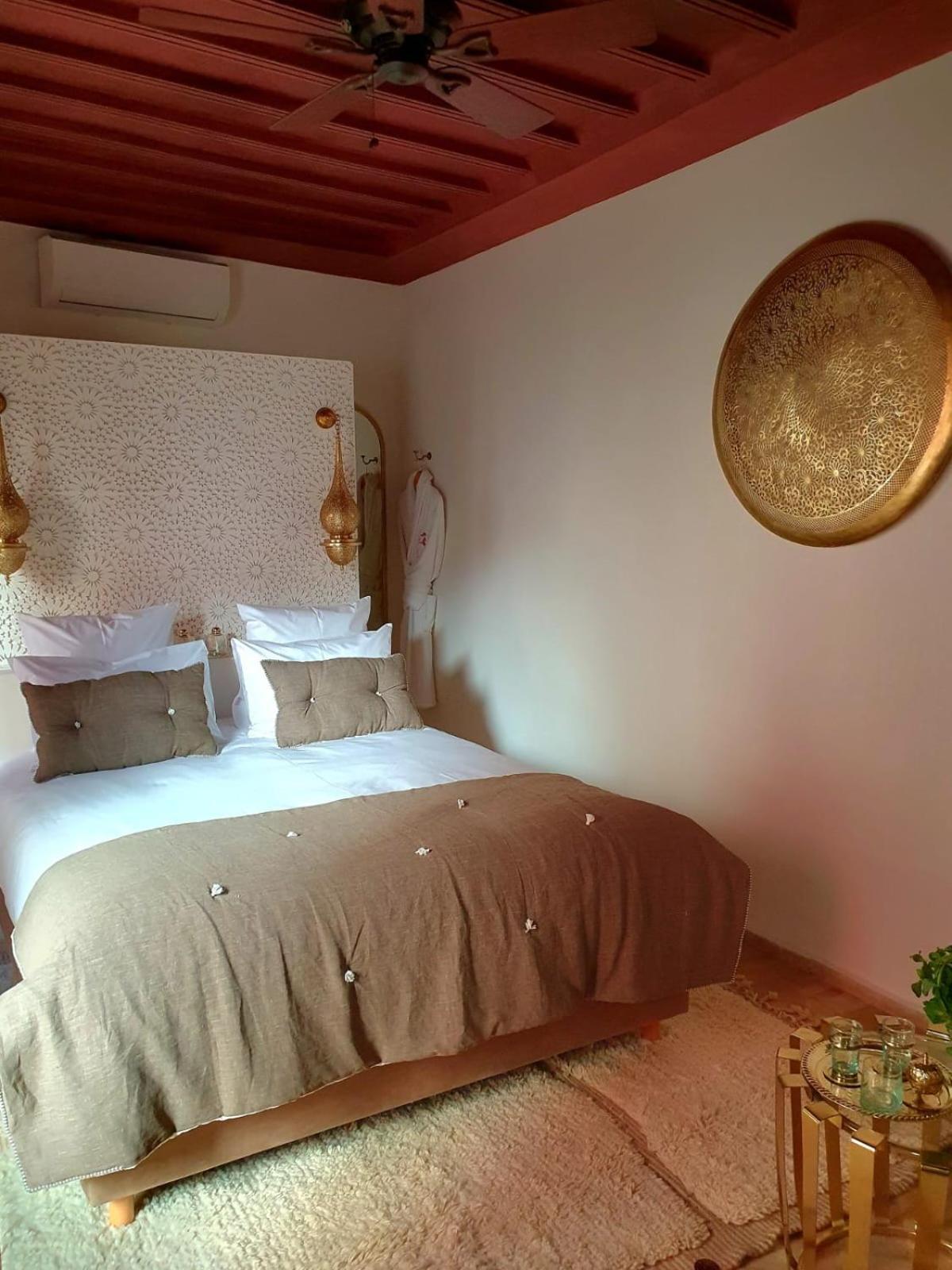 Le Singe Rose Bed & Breakfast Marakeş Dış mekan fotoğraf
