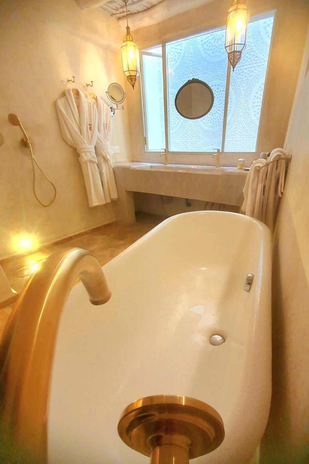 Le Singe Rose Bed & Breakfast Marakeş Dış mekan fotoğraf