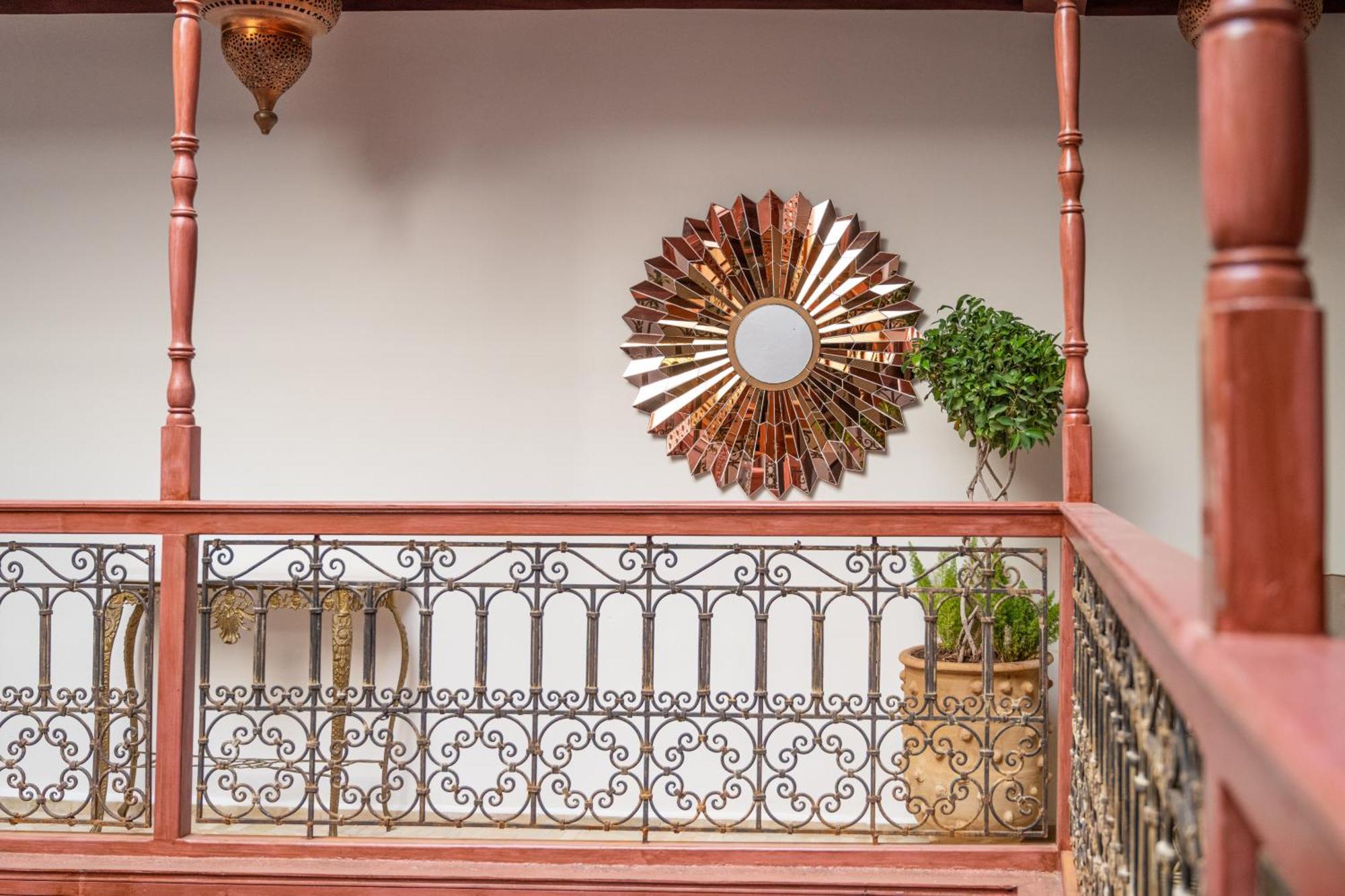Le Singe Rose Bed & Breakfast Marakeş Dış mekan fotoğraf